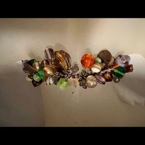 VINTAGE MULTI COLOURED GLASS & SEMI PRECIOUS STONE CHARM BRACELET